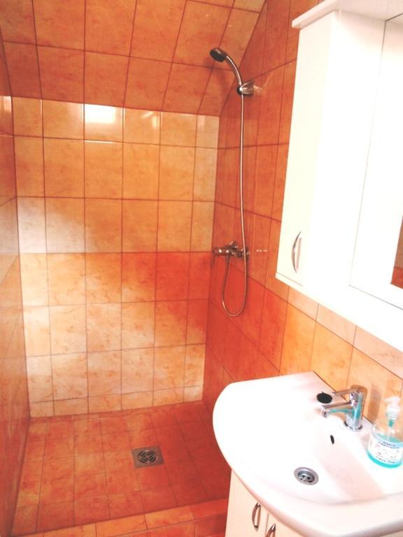 Horvath Apartmanhaz Орошгаза Екстер'єр фото
