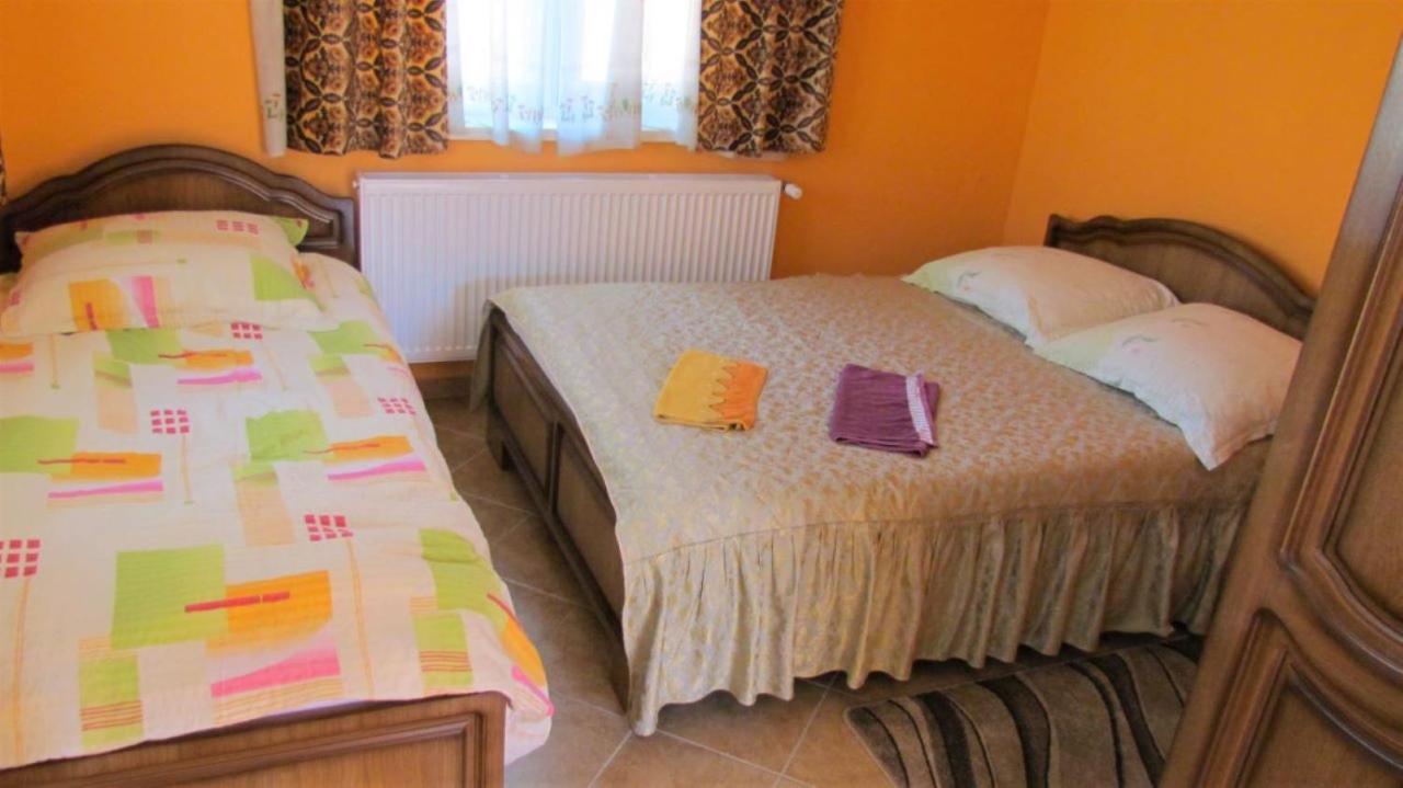Horvath Apartmanhaz Орошгаза Екстер'єр фото